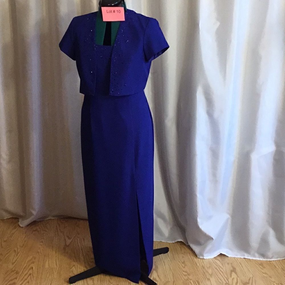 JR NITES a size 8 petite maxi dress with matching short beaded jacket